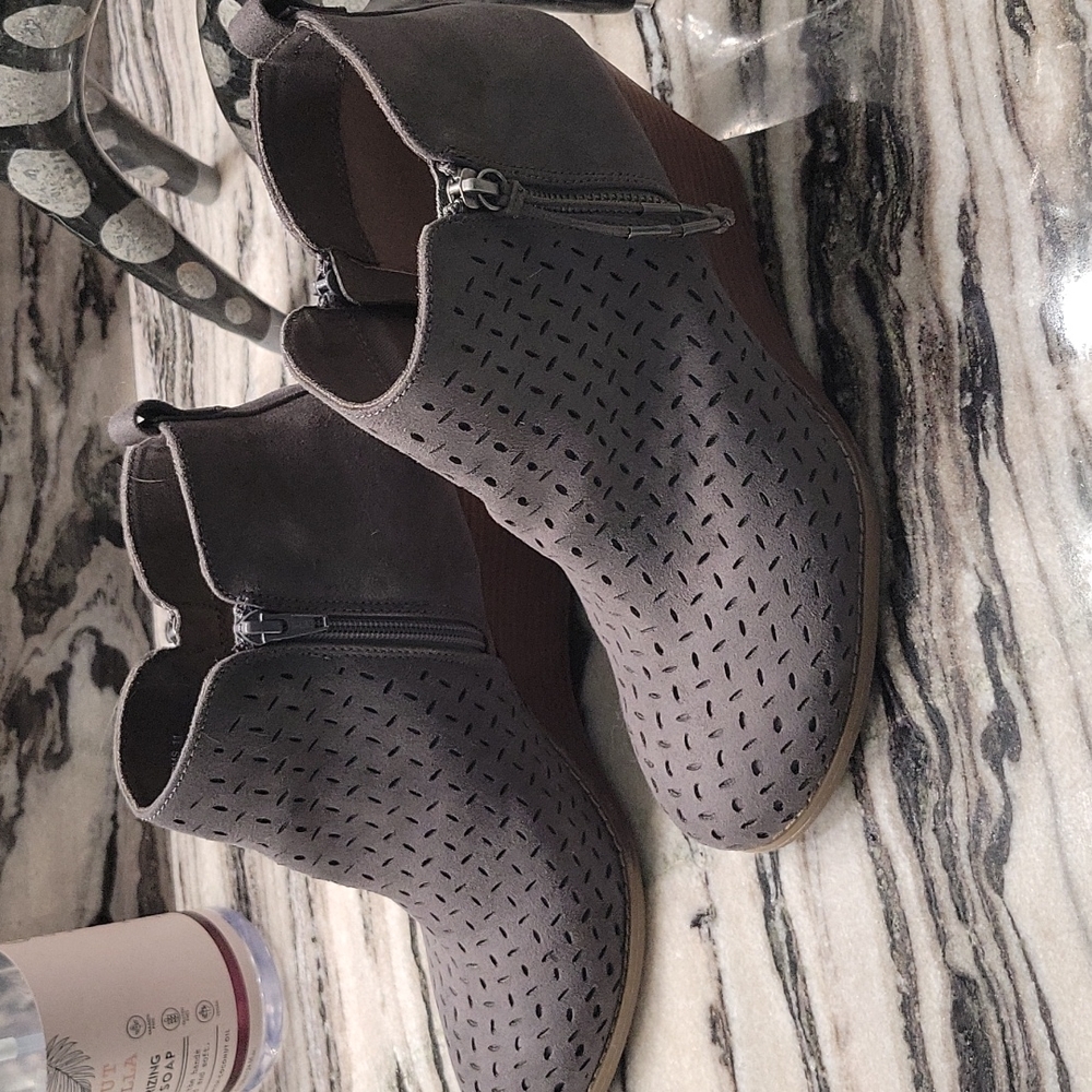 Wedge booties - Picture 2 of 4